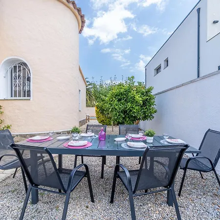 Apart-rent Casa Alberes 0079 * Empuriabrava